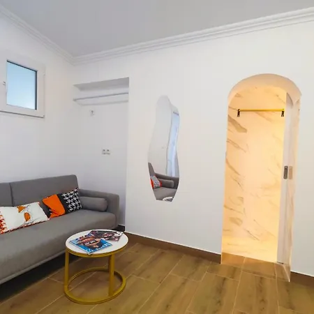 Garden House 3*